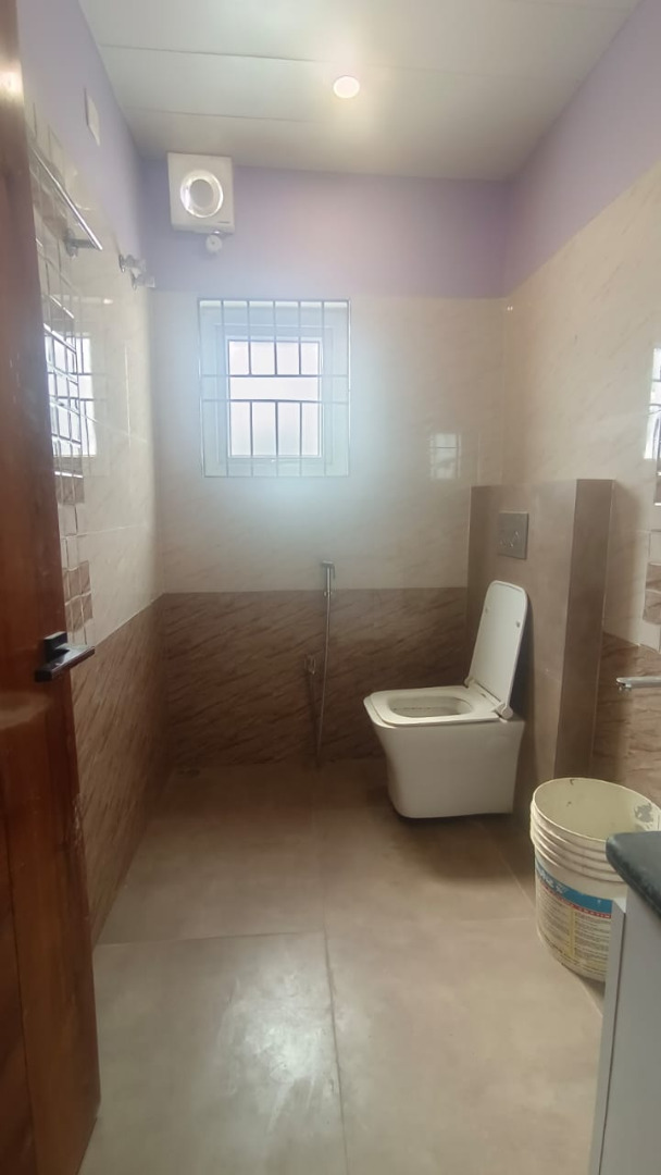 Semi Furnished 3bhk in BT College Rd, Lachit Nagar, Guwahati, Assam, India for Rent